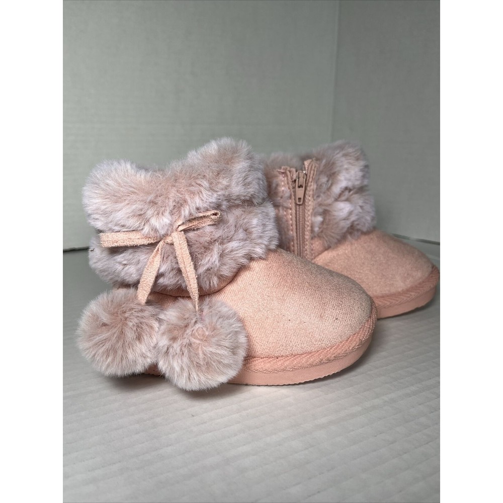 Toddler pink boots with  faux fur lining sz 5
